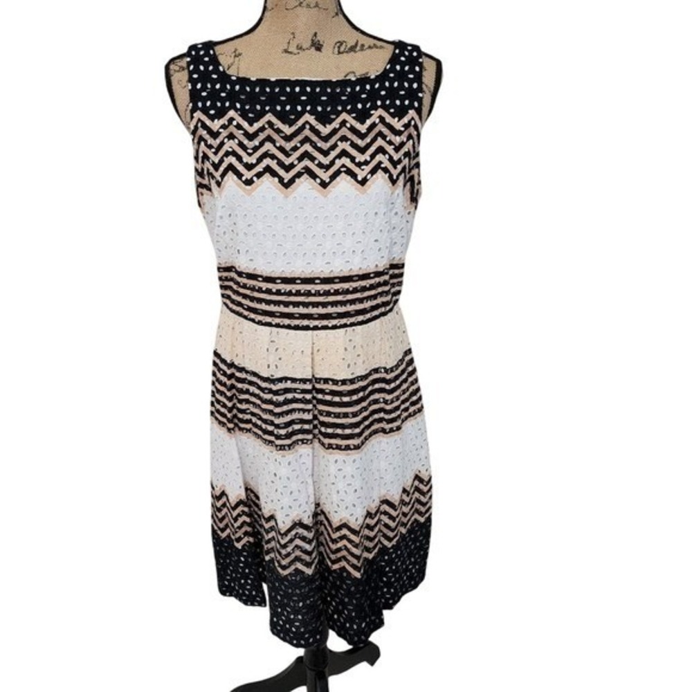 ICE Women Size 10 Black White Pink Chevron‎ Eyelet Fit Flare Dress 40s 50s